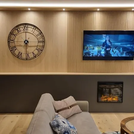 Central Lux Apartman *